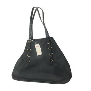 Elegant Black Carrera black handbag.